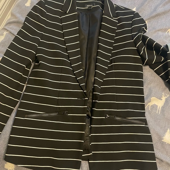 Cost and blazers - Picture 3 of 11